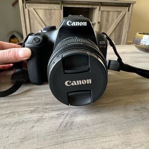 Canon Rebel T7